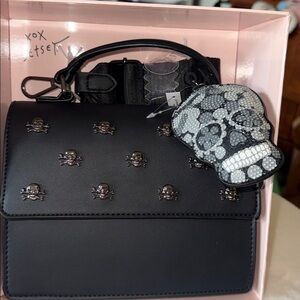 Betsey Johnson Black Handbag with Skull Accents with Bag Charm Gift Set